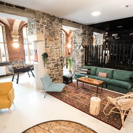 Hi Liege Hostel Bagian luar foto