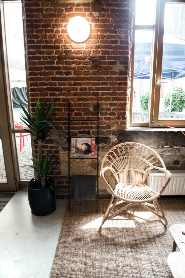 Hi Liege Hostel Bagian luar foto
